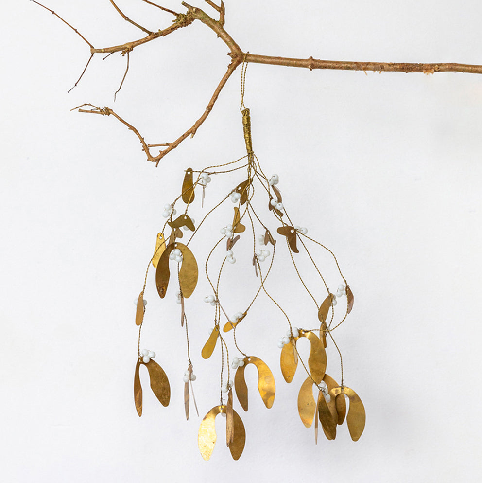 Stunning Gold Mistletoe & White Berries