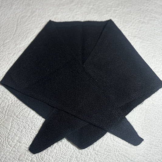 Triangle Wool Scarf - Black