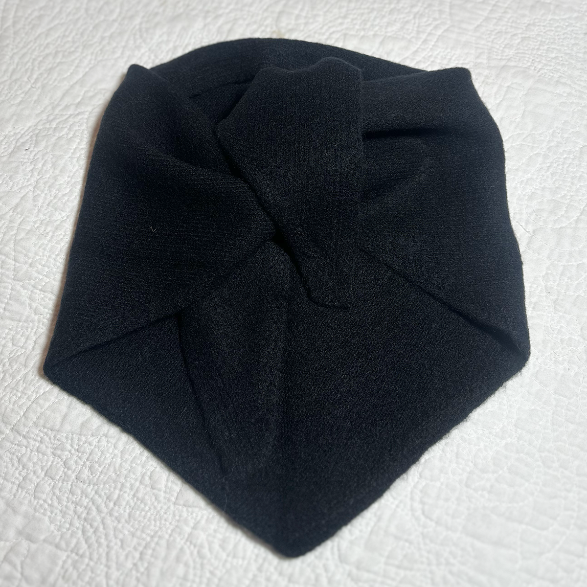 Triangle Wool Scarf - Black