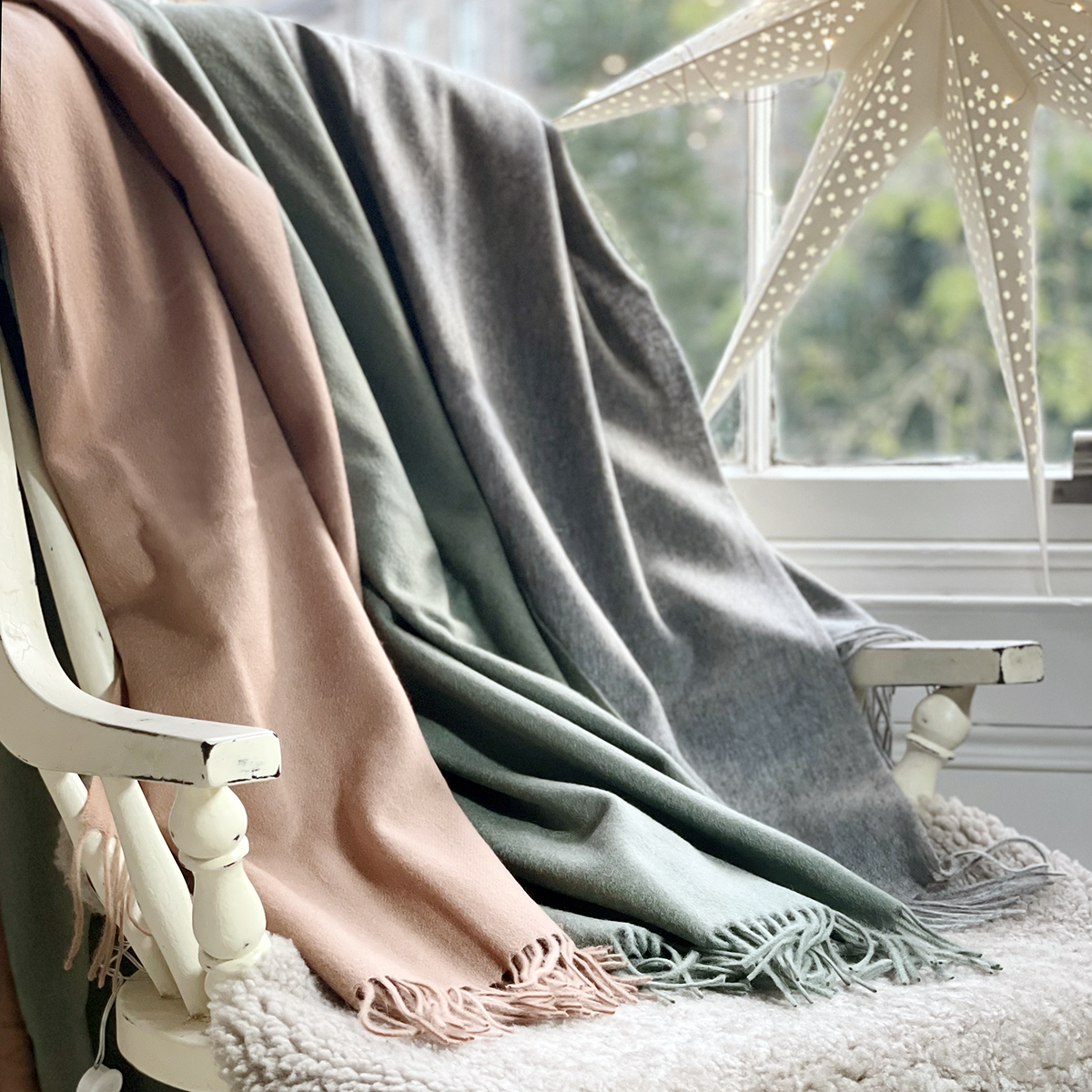 Luxurious Pure 100% Lambswool Blanket - Sage